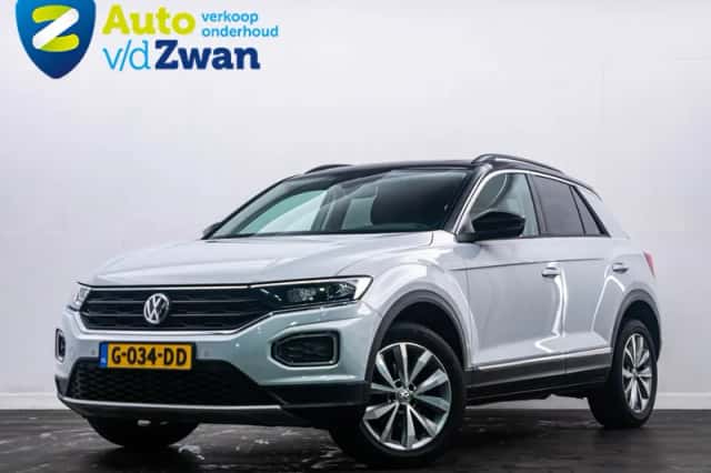 Volkswagen T-Roc (2019) thumbnail 2