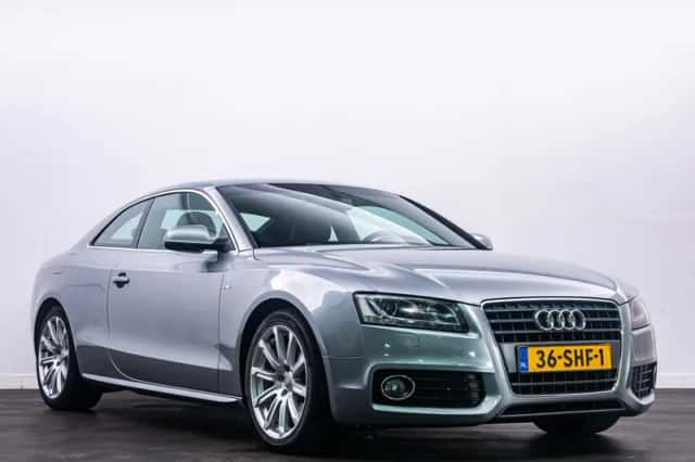Audi A5 (2012) thumbnail 3
