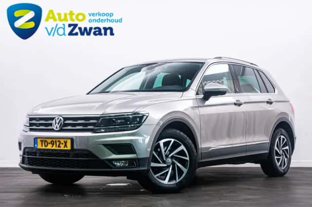 Volkswagen Tiguan (2017) thumbnail 2