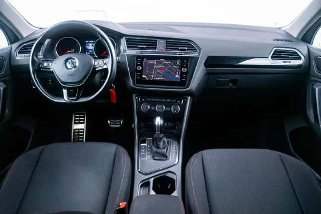 Volkswagen Tiguan (2017) thumbnail 6