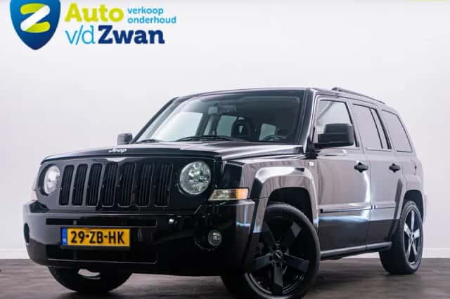 Jeep Patriot (2007) thumbnail 2