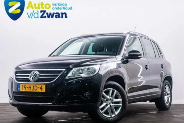 Volkswagen Tiguan (2008) thumbnail 1