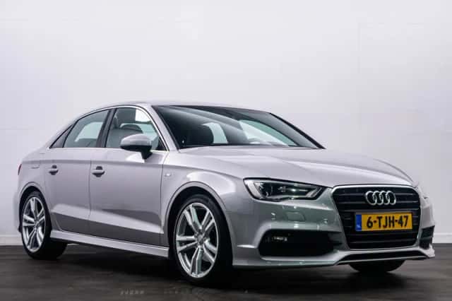 Audi A3 (2014) thumbnail 3