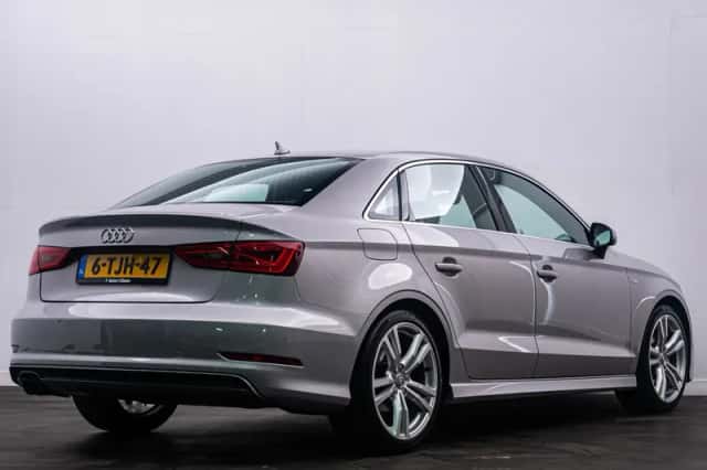 Audi A3 (2014) thumbnail 4