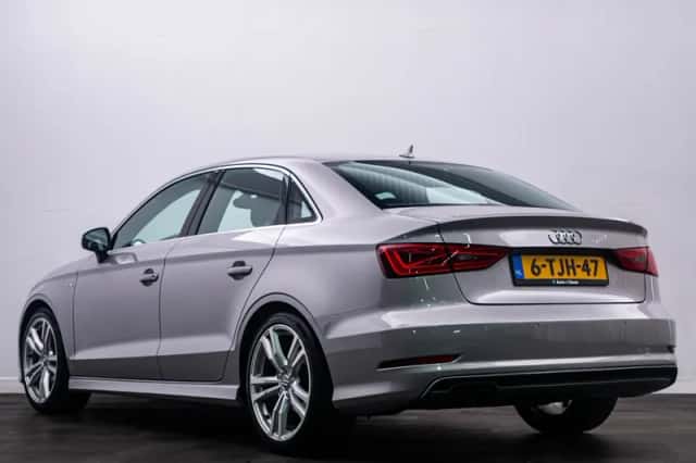 Audi A3 (2014) thumbnail 5