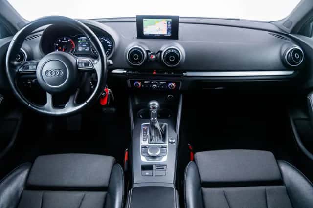 Audi A3 (2014) thumbnail 6