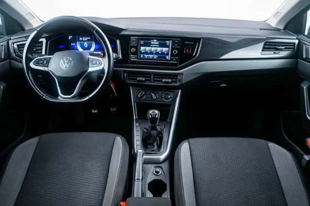 Volkswagen Polo (2022) thumbnail 6