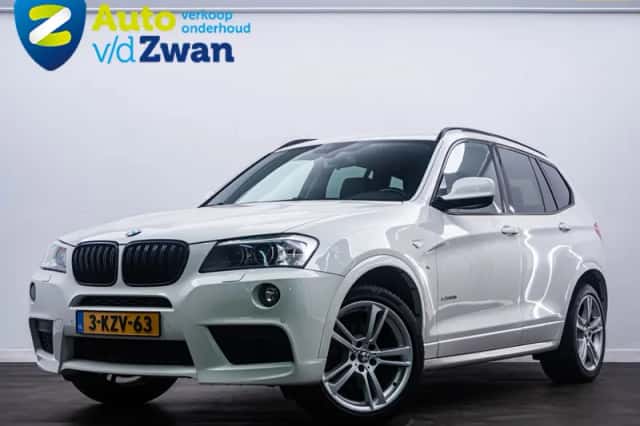 BMW X3 (2013) thumbnail 2