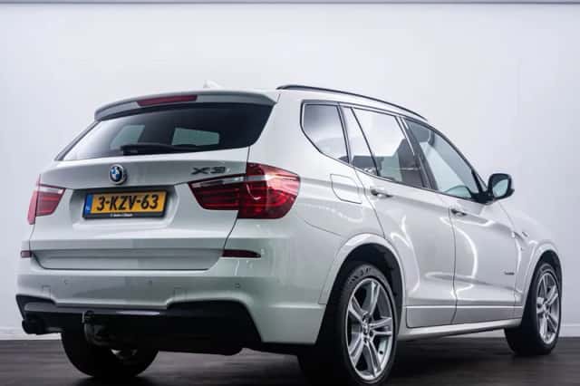 BMW X3 (2013) thumbnail 4