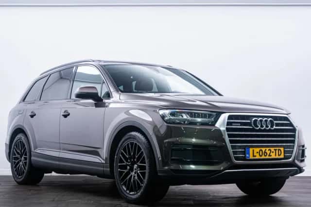 Audi Q7 (2016) thumbnail 3