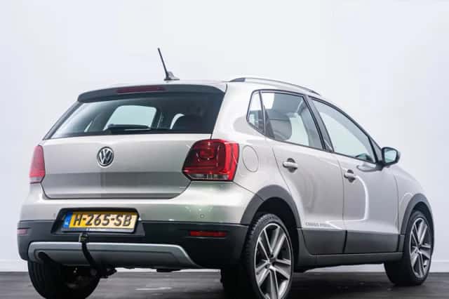 Volkswagen Polo (2011) thumbnail 4
