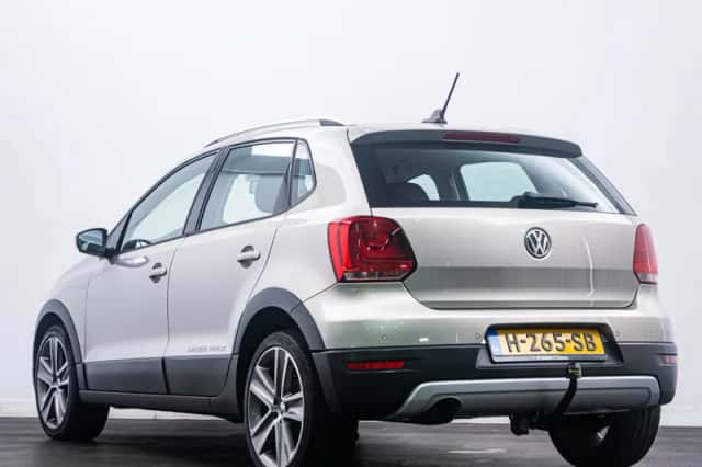 Volkswagen Polo (2011) thumbnail 5