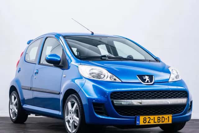 Peugeot 107 (2010) thumbnail 3