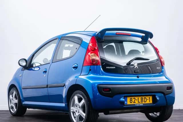 Peugeot 107 (2010) thumbnail 5