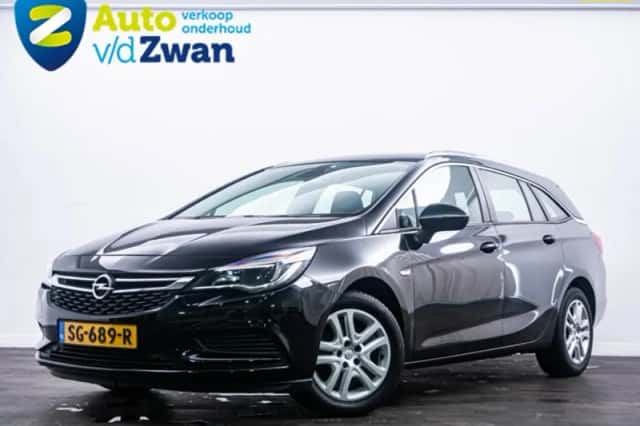 Opel Astra Sports Tourer (2018) thumbnail 1