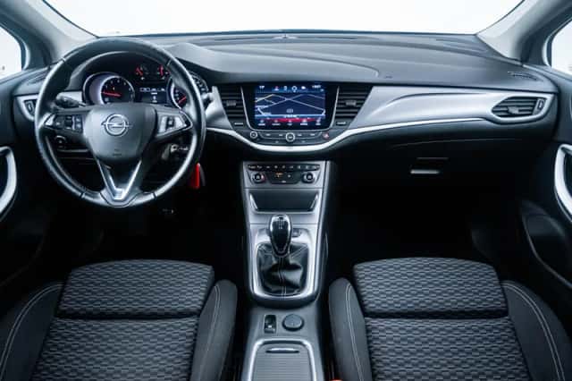 Opel Astra Sports Tourer (2018) thumbnail 6