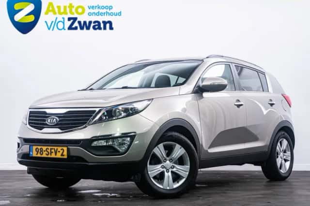 Kia Sportage (2011) thumbnail 2