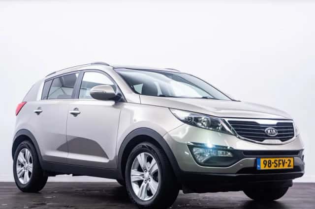 Kia Sportage (2011) thumbnail 3