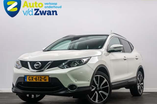 Nissan Qashqai (2015) thumbnail 2