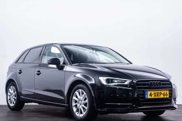 Audi A3 (2014) thumbnail 3
