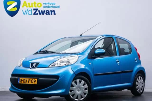 Peugeot 107 (2006) thumbnail 1