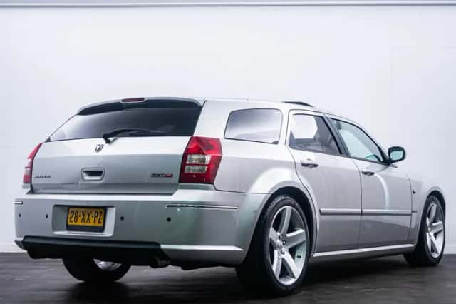 Dodge MAGNUM SRT-8 (2007) thumbnail 4