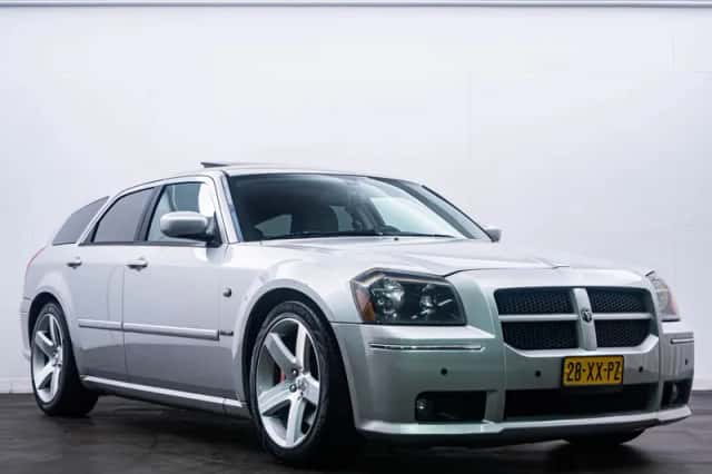 Dodge MAGNUM SRT-8 (2007) thumbnail 5
