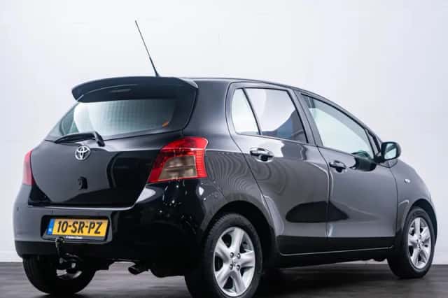 Toyota Yaris (2006) thumbnail 4