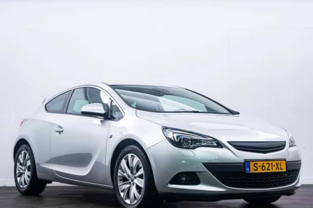 Opel Astra GTC (2012) thumbnail 5