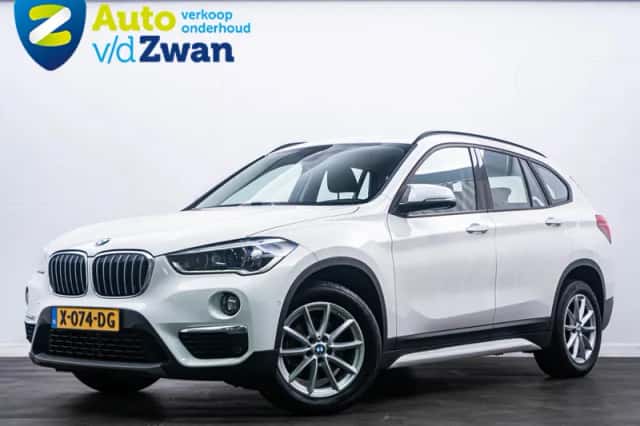 BMW X1 (2019) thumbnail 2