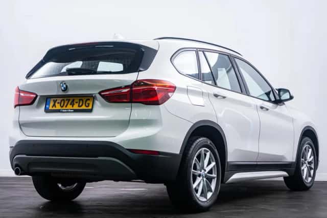 BMW X1 (2019) thumbnail 4