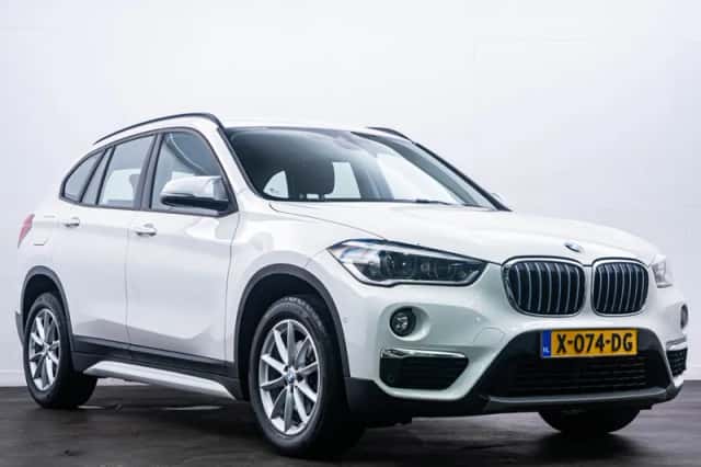BMW X1 (2019) thumbnail 4