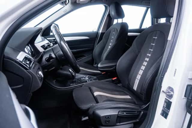 BMW X1 (2019) thumbnail 6