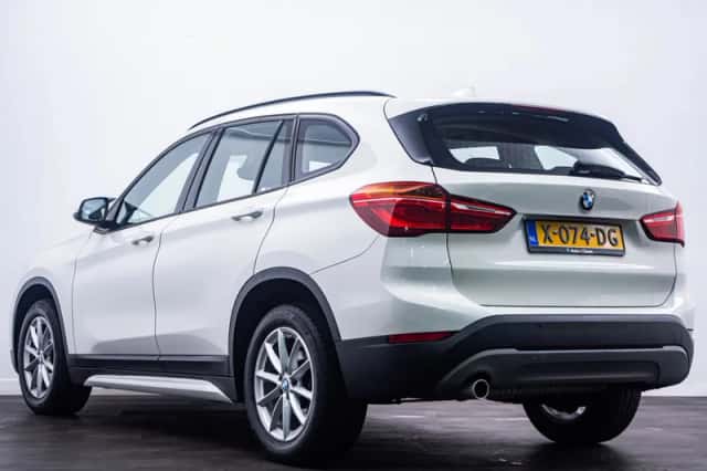 BMW X1 (2019) thumbnail 6