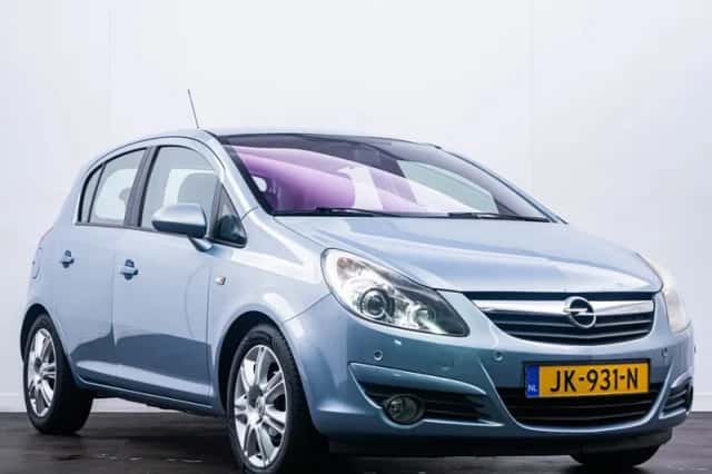 Opel Corsa (2009) thumbnail 5