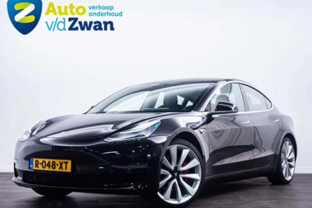 Tesla Model 3 (2019) thumbnail 1