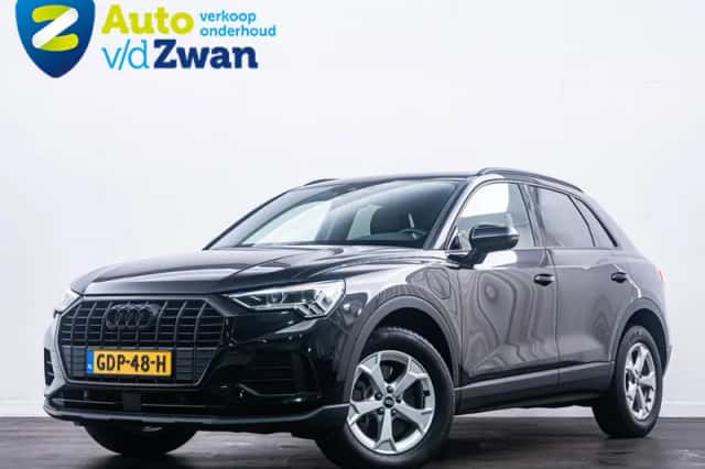 Audi Q3 (2021) thumbnail 2