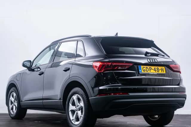 Audi Q3 (2021) thumbnail 6