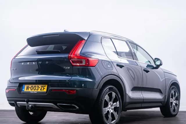 Volvo XC40 (2018) thumbnail 4