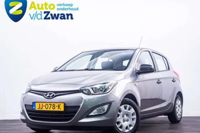 Hyundai i20 (2013) thumbnail 1