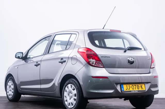 Hyundai i20 (2013) thumbnail 6