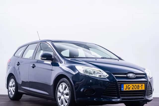 Ford Focus (2013) thumbnail 5