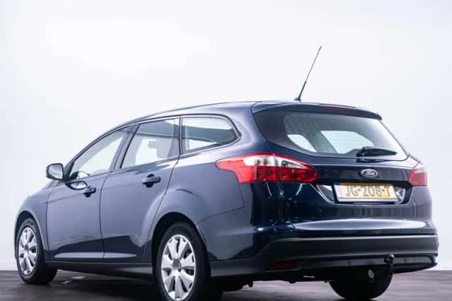 Ford Focus (2013) thumbnail 6