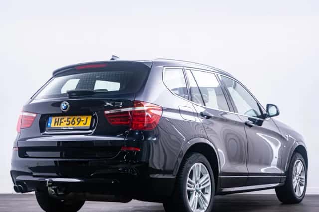BMW X3 (2015) thumbnail 4