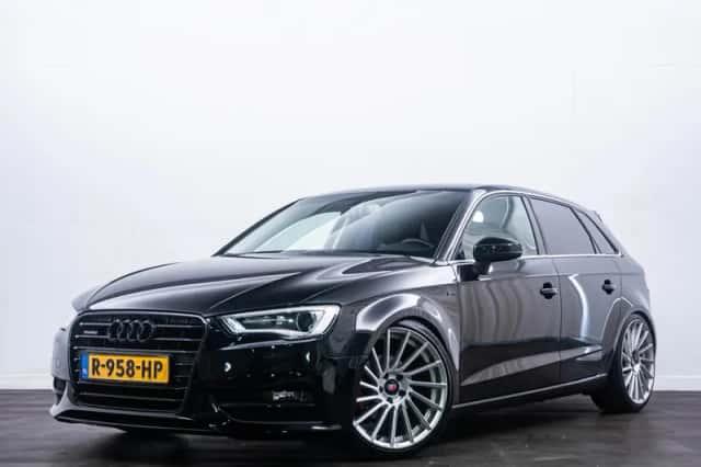 Audi A3 (2013) thumbnail 1