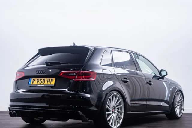 Audi A3 (2013) thumbnail 2