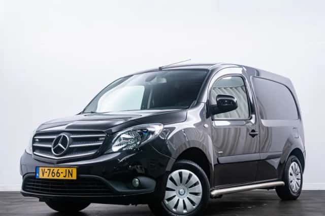 Mercedes-Benz Citan (2017) thumbnail 1