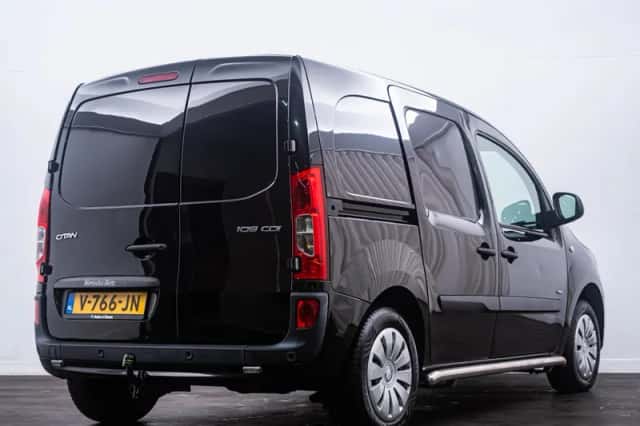 Mercedes-Benz Citan (2017) thumbnail 3