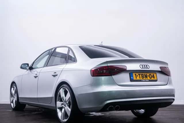 Audi A4 (2014) thumbnail 5