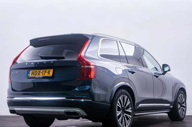 Volvo XC90 (2021) thumbnail 3
